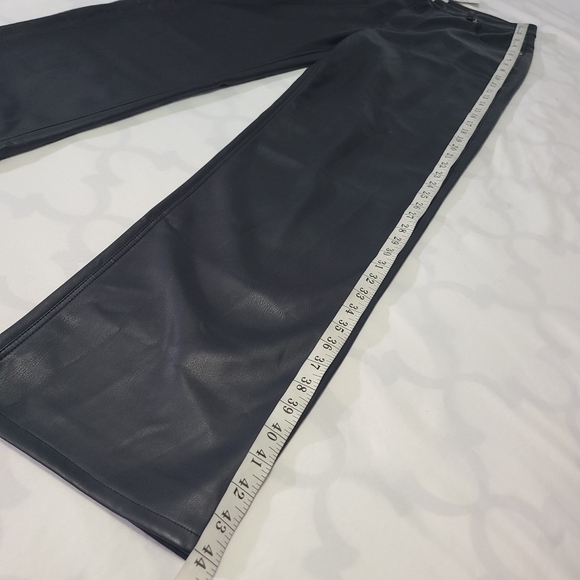 Zara Faux Leather The 90s Full Length Black Straight Leg Pant Women's Size‎ 12 - Picture 4 of 13